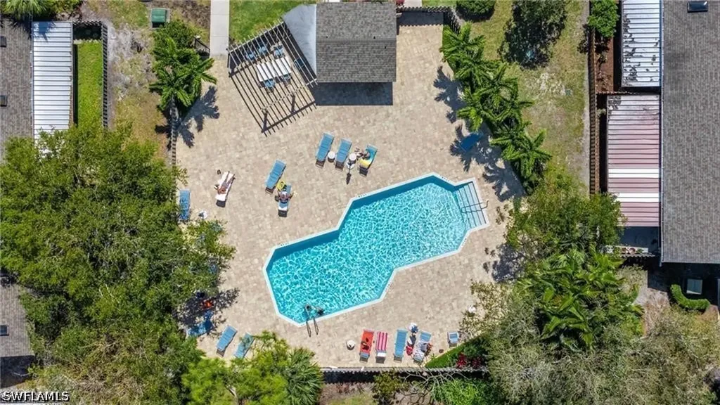800 Meadowland Drive Naples FL 34108