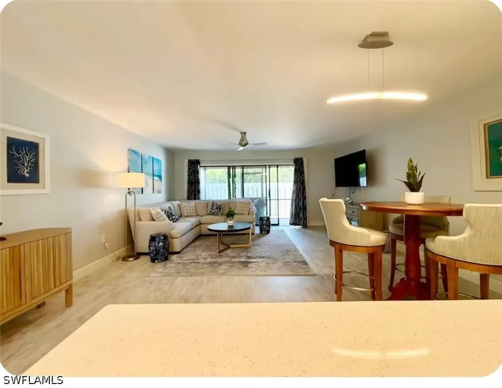 800 Meadowland Drive Naples FL 34108