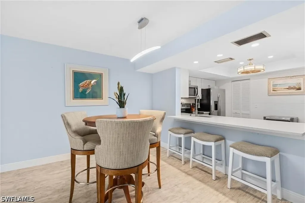 800 Meadowland Drive Naples FL 34108