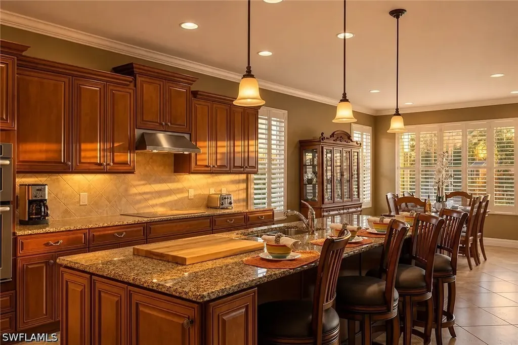 8562 Veronawalk Circle Naples FL 34114