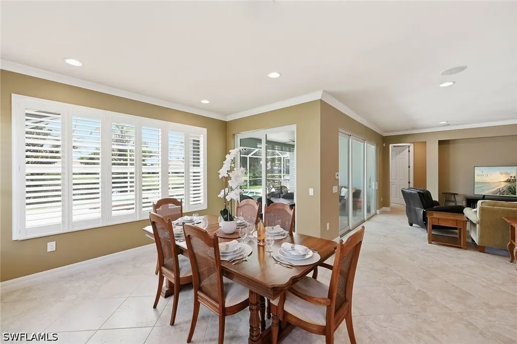 8562 Veronawalk Circle Naples FL 34114