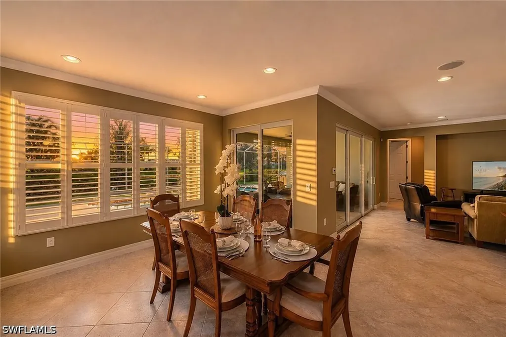 8562 Veronawalk Circle Naples FL 34114