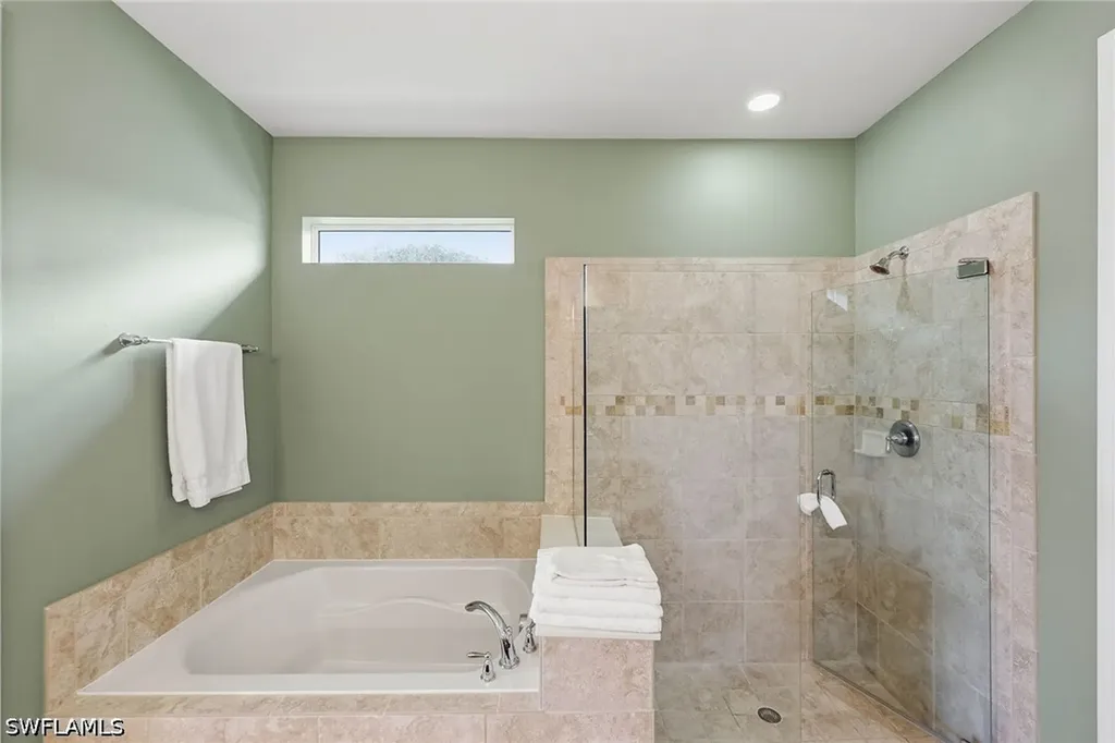 8562 Veronawalk Circle Naples FL 34114