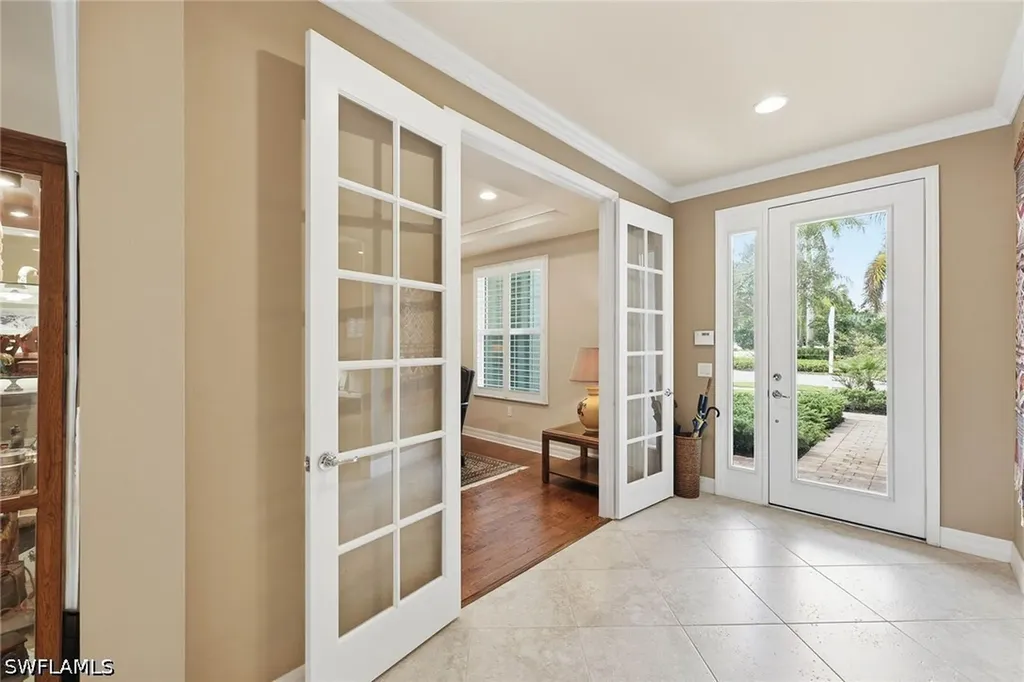 8562 Veronawalk Circle Naples FL 34114