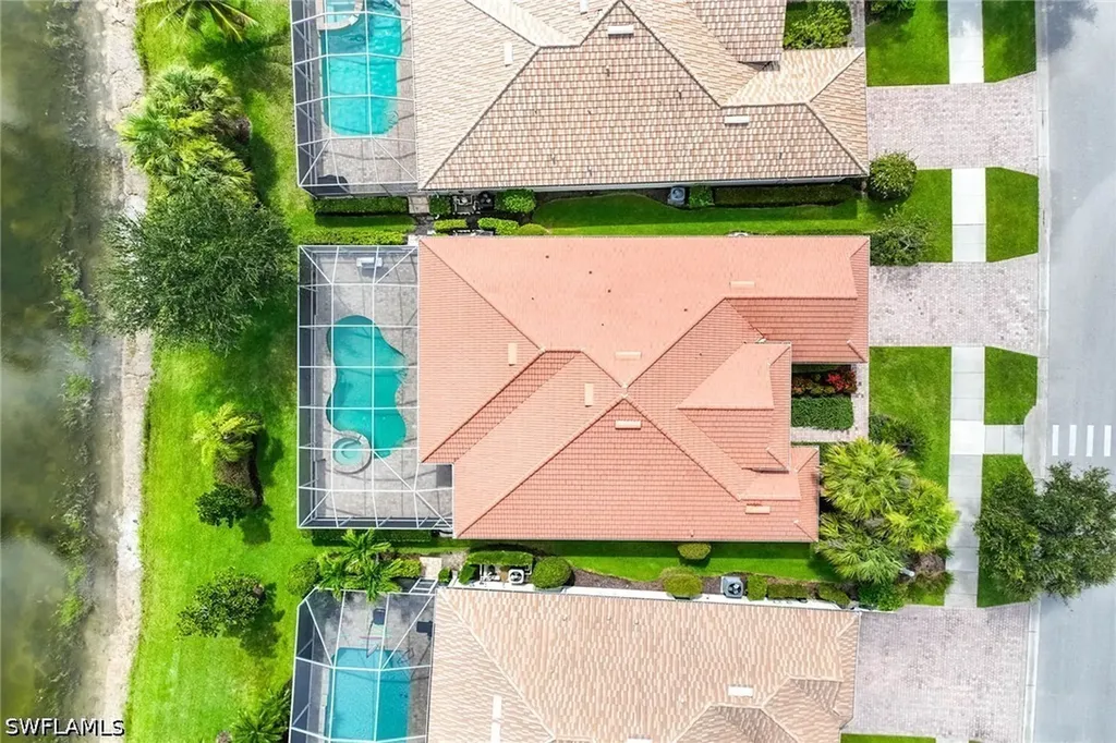 8562 Veronawalk Circle Naples FL 34114