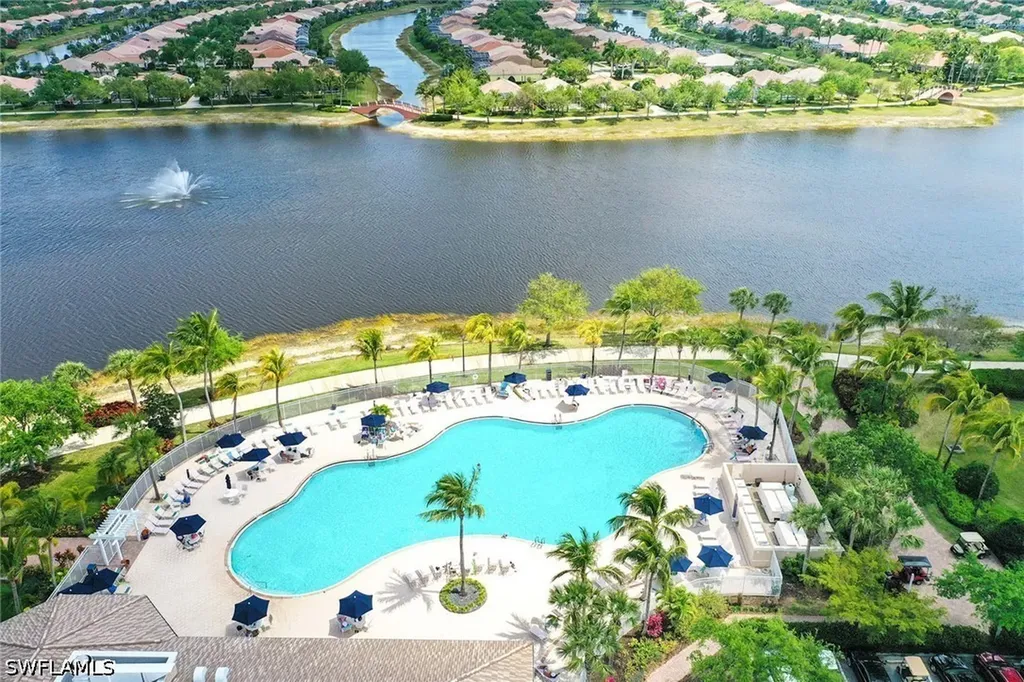 8562 Veronawalk Circle Naples FL 34114