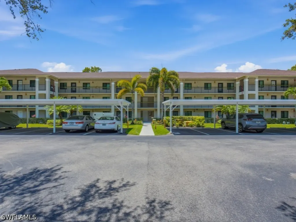 5784 Deauville Circle Naples FL 34112