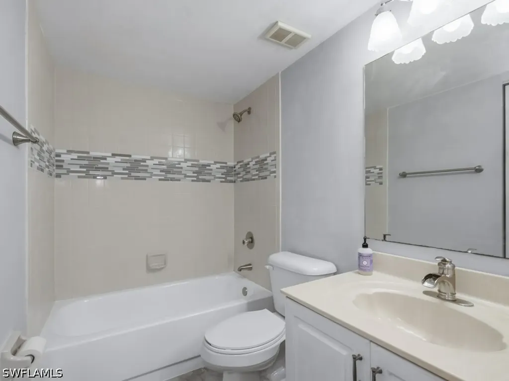 5784 Deauville Circle Naples FL 34112