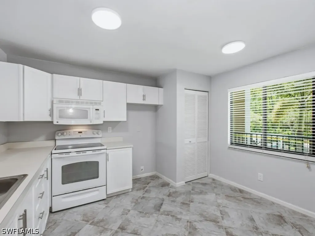 5784 Deauville Circle Naples FL 34112