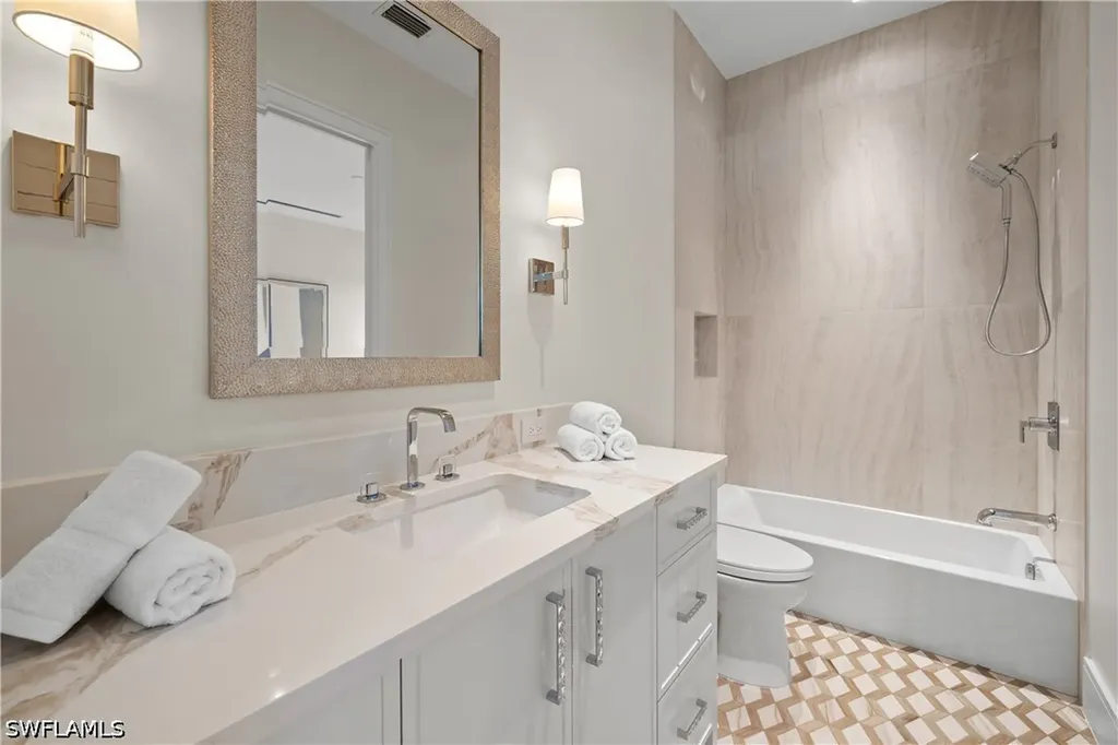 850 10th Street N Naples FL 34102