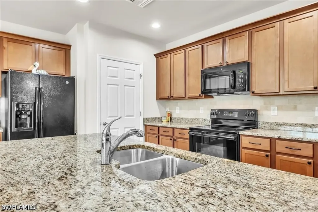 3216 Birch Tree Lane Alva FL 33920
