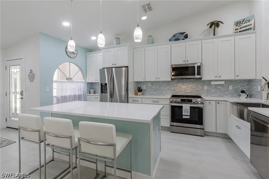 8654 Mustang Drive Naples FL 34113