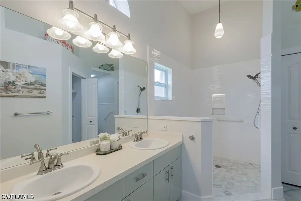 8654 Mustang Drive Naples FL 34113