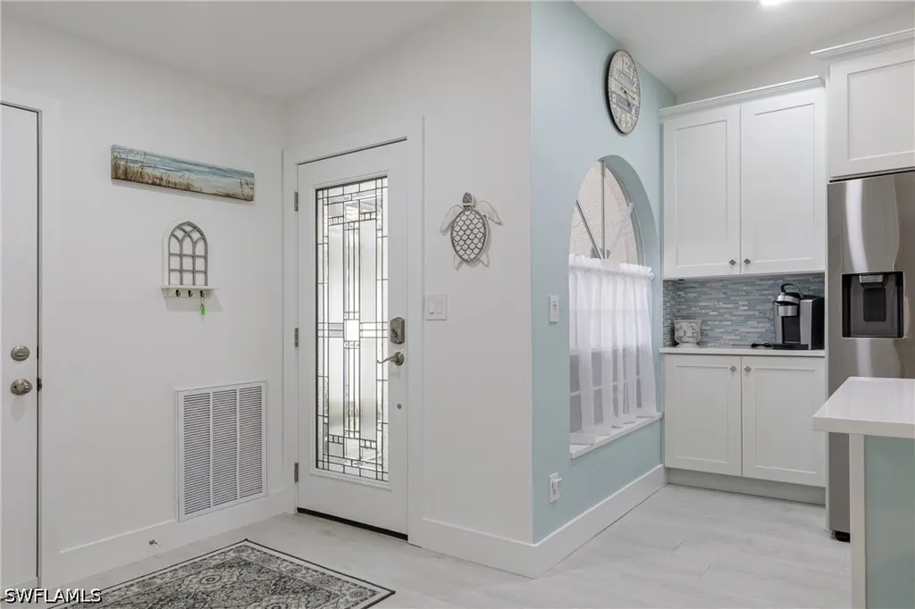 8654 Mustang Drive Naples FL 34113