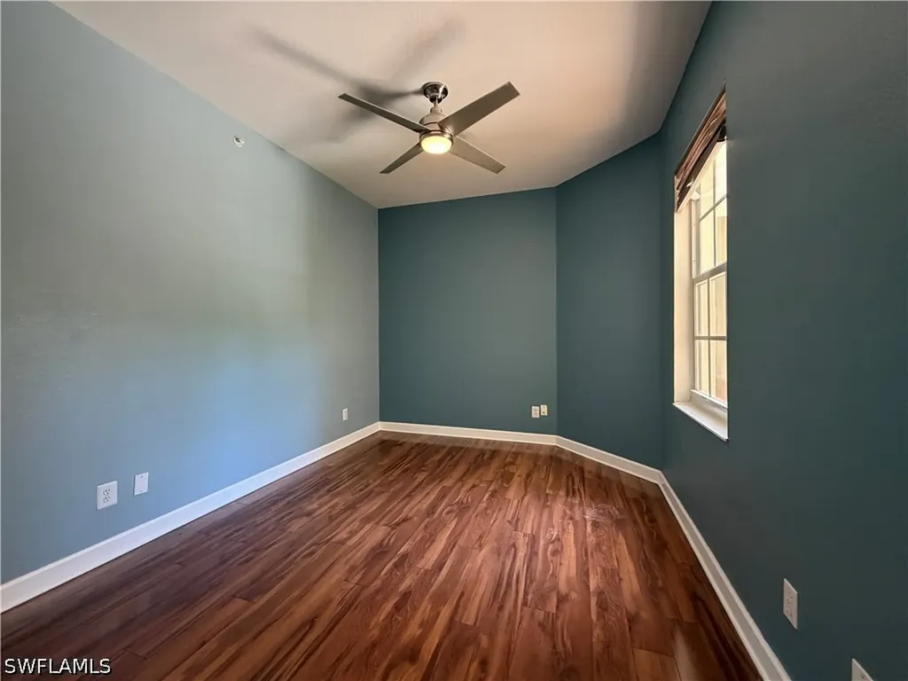 359 Dover Place Naples FL 34104