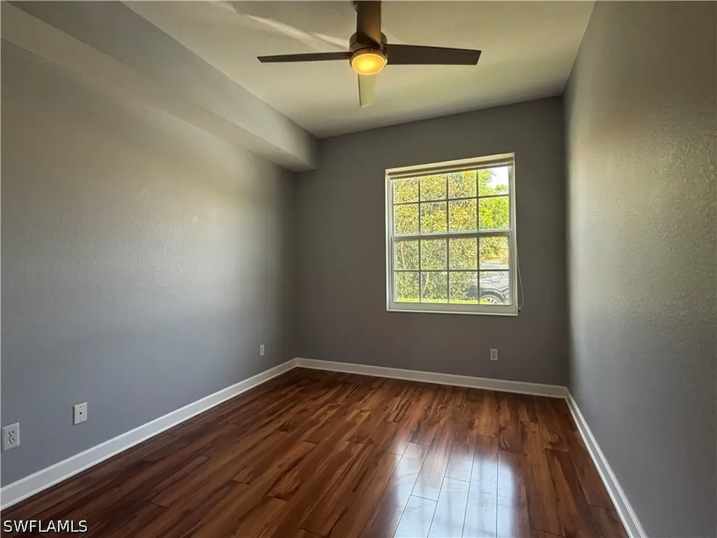 359 Dover Place Naples FL 34104
