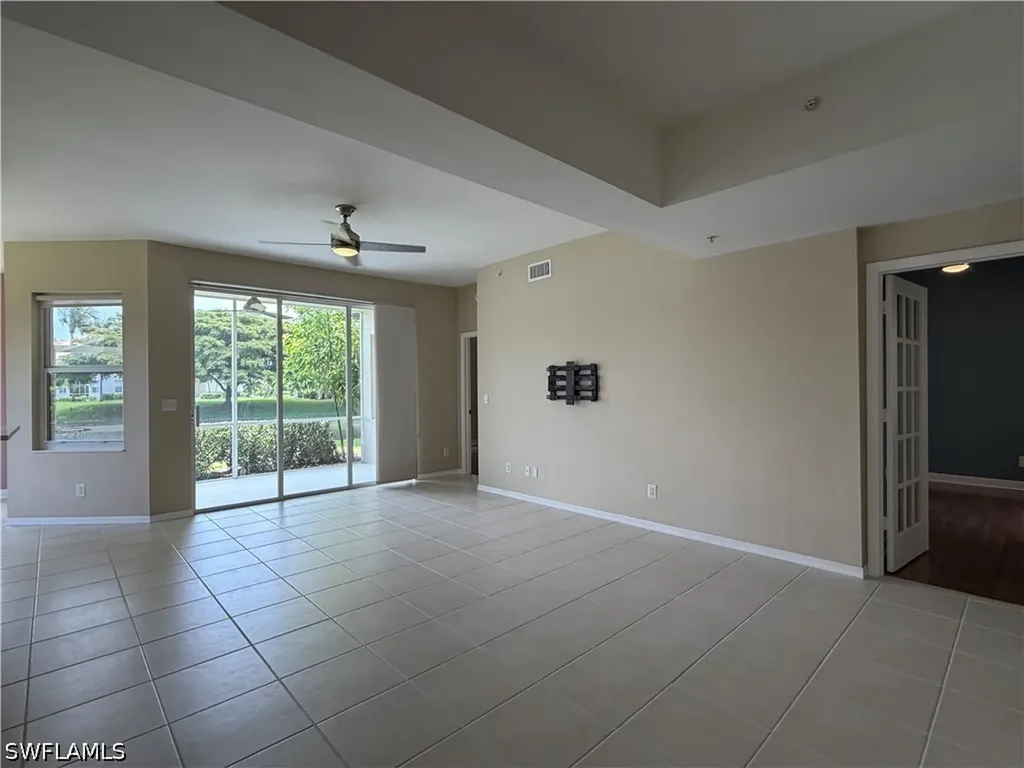 359 Dover Place Naples FL 34104