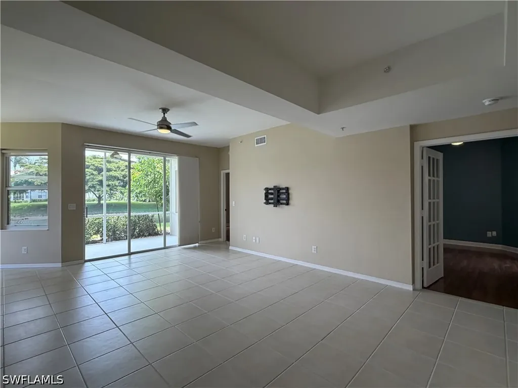 359 Dover Place Naples FL 34104