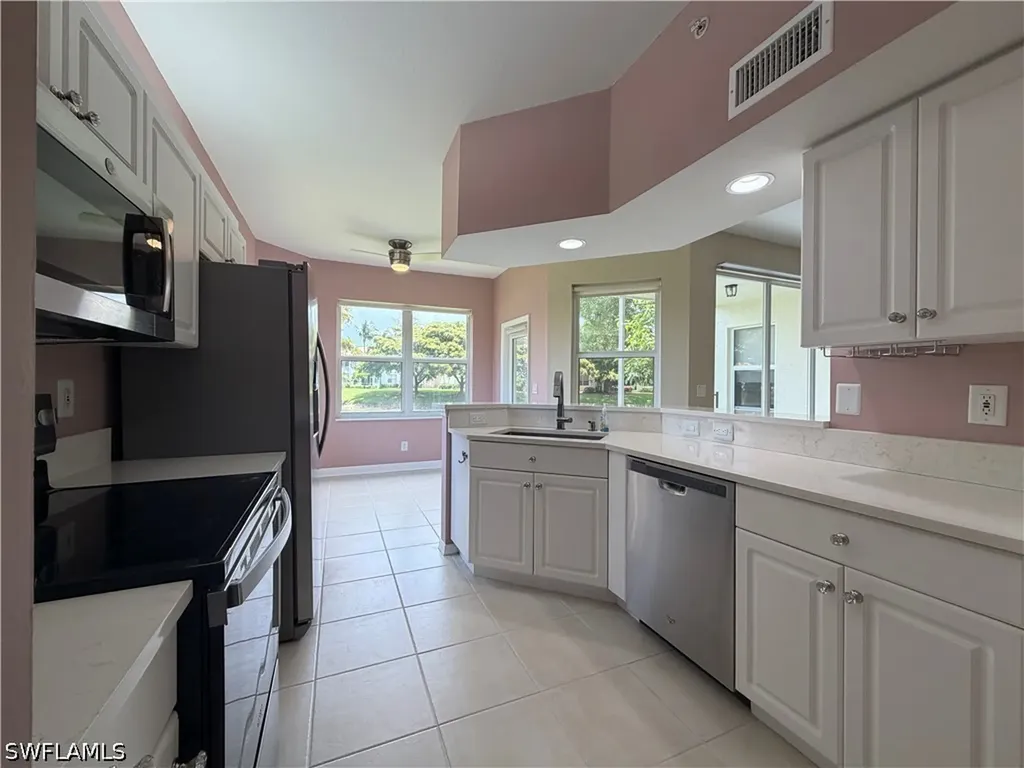 359 Dover Place Naples FL 34104