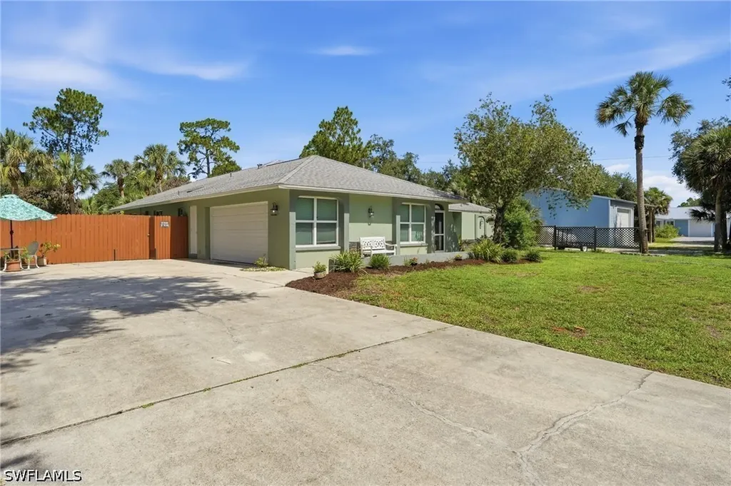 505 Thompson Avenue Lehigh Acres FL 33972