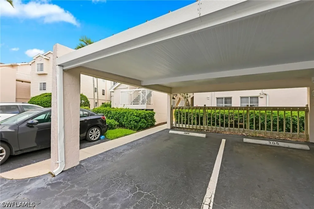 2671 Citrus Lake Drive Naples FL 34109