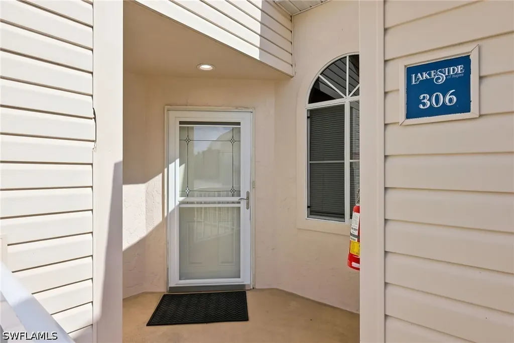 2671 Citrus Lake Drive Naples FL 34109