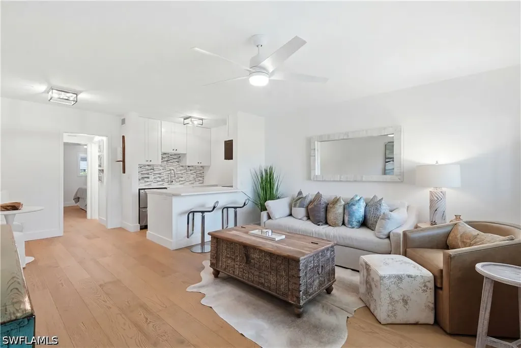 Naples FL, 421 12TH Avenue S, Unit A3