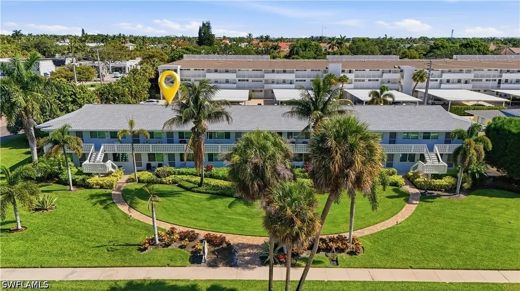 421 12th Avenue S Naples FL 34102