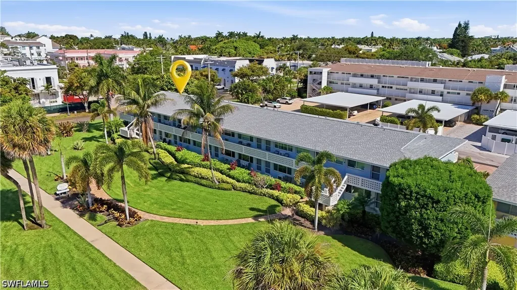 421 12th Avenue S Naples FL 34102