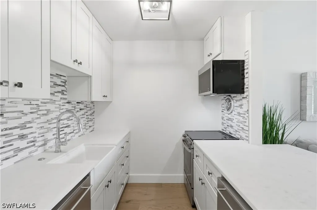 421 12th Avenue S Naples FL 34102