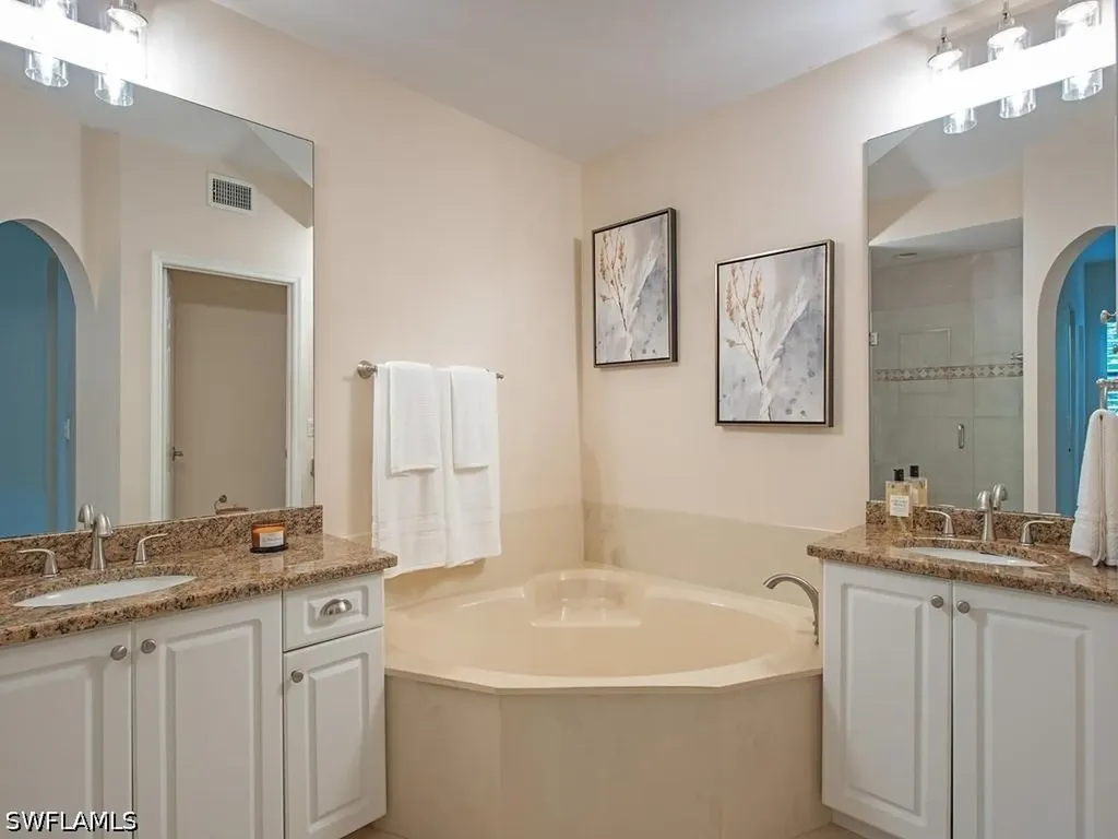 6500 Valen Way Naples FL 34108