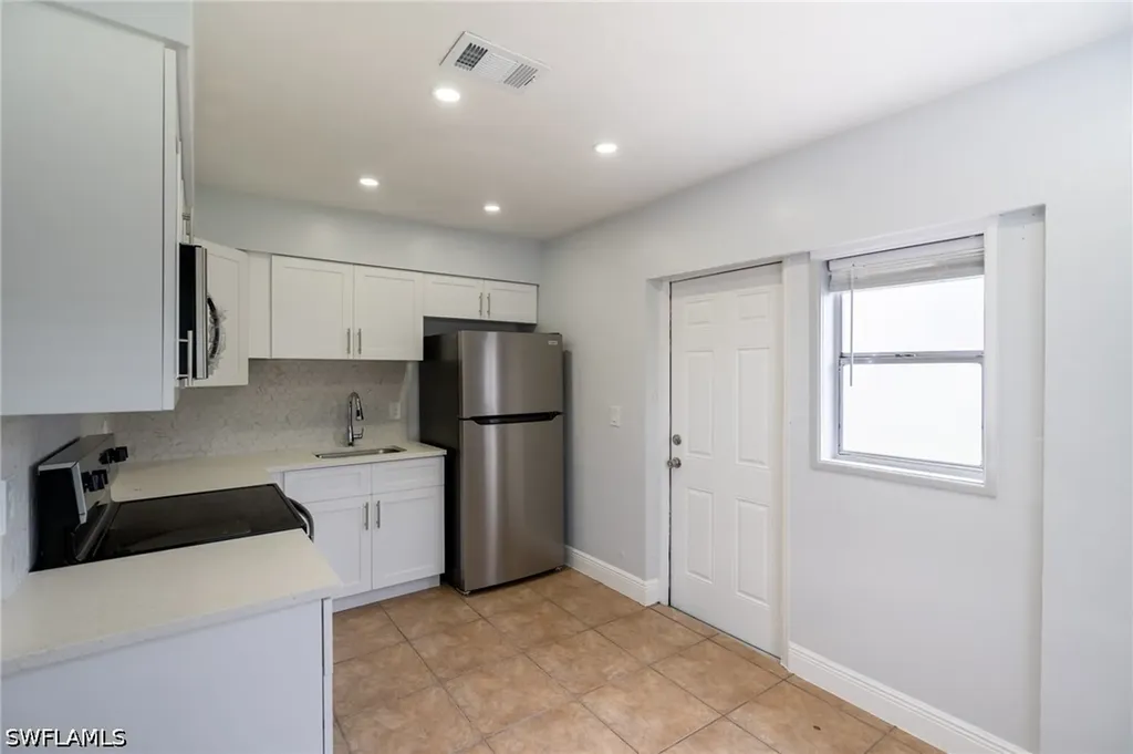 1940 48th Street SW Naples FL 34116