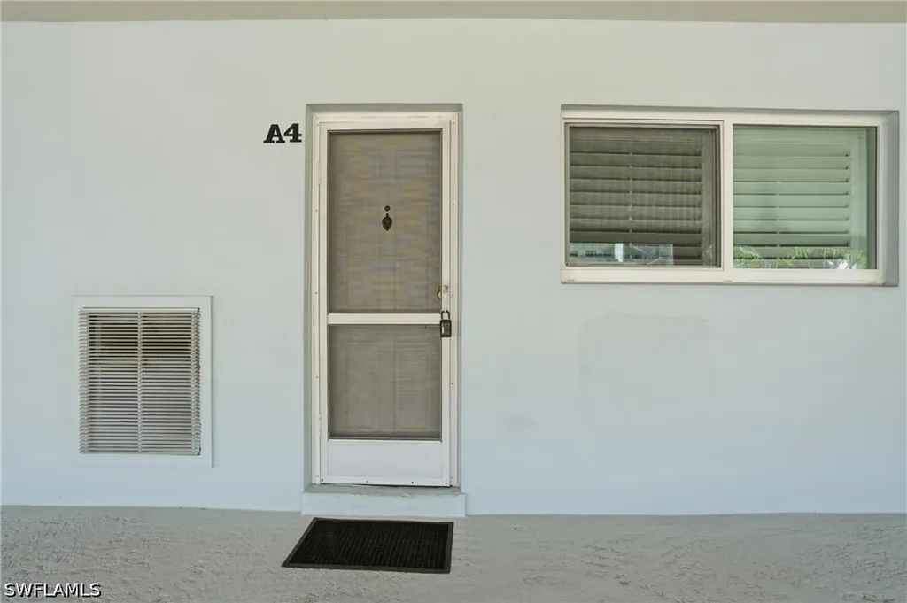 421 12th Avenue S Naples FL 34102