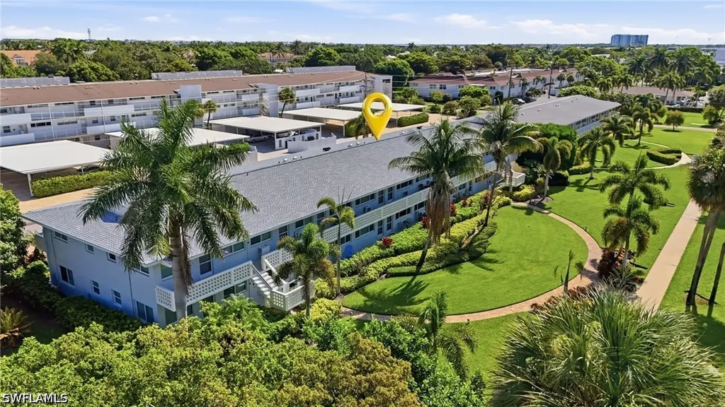 421 12th Avenue S Naples FL 34102
