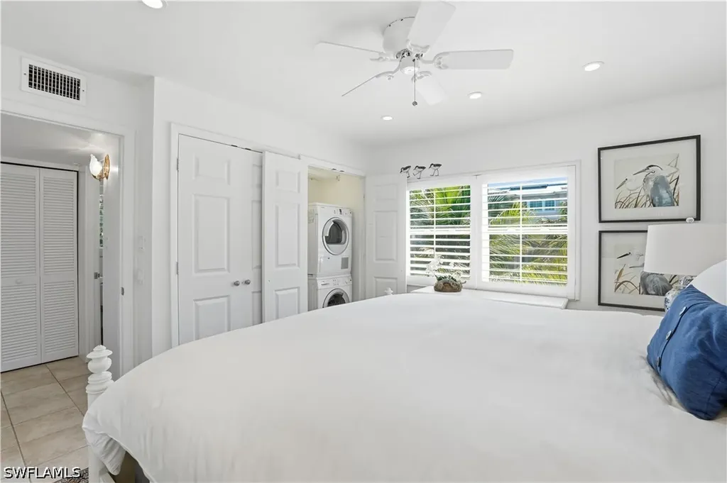 285 8th Avenue S Naples FL 34102