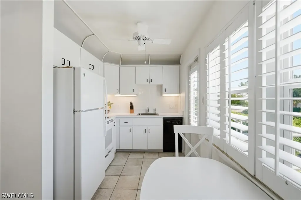 285 8th Avenue S Naples FL 34102