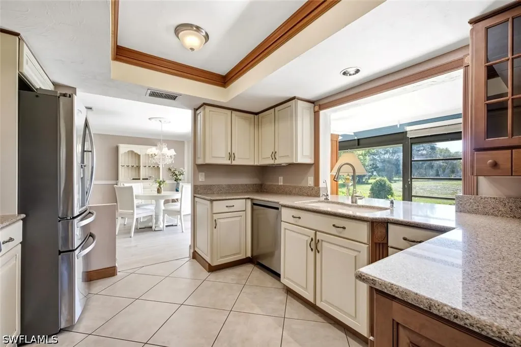 120 Fleur De Lis Lane Naples FL 34112