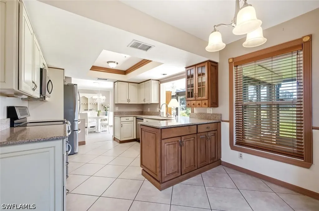 120 Fleur De Lis Lane Naples FL 34112
