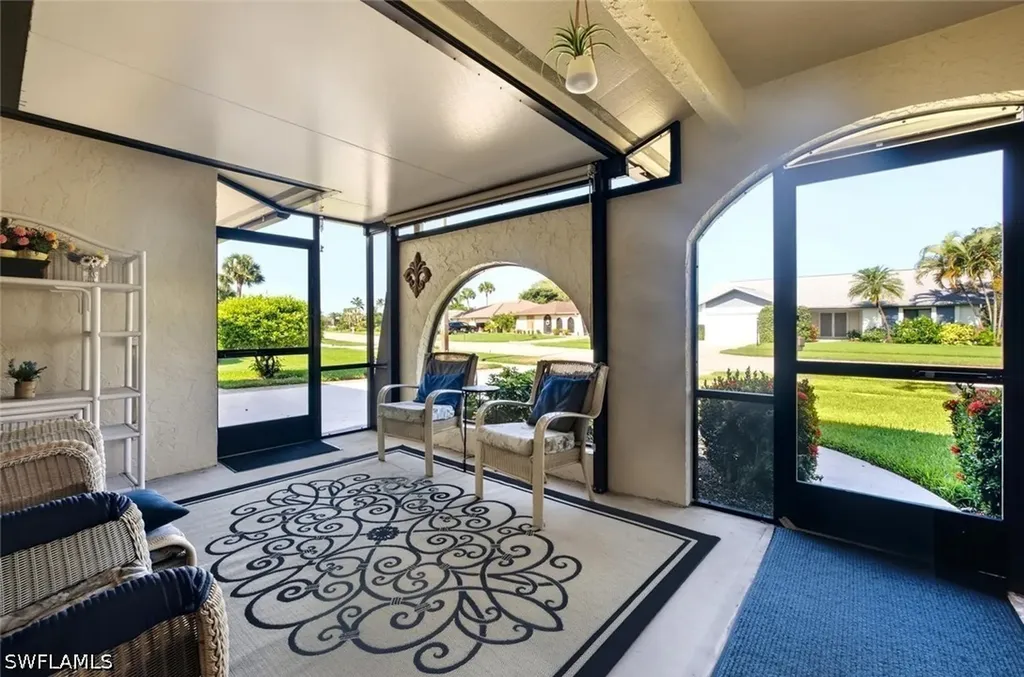120 Fleur De Lis Lane Naples FL 34112