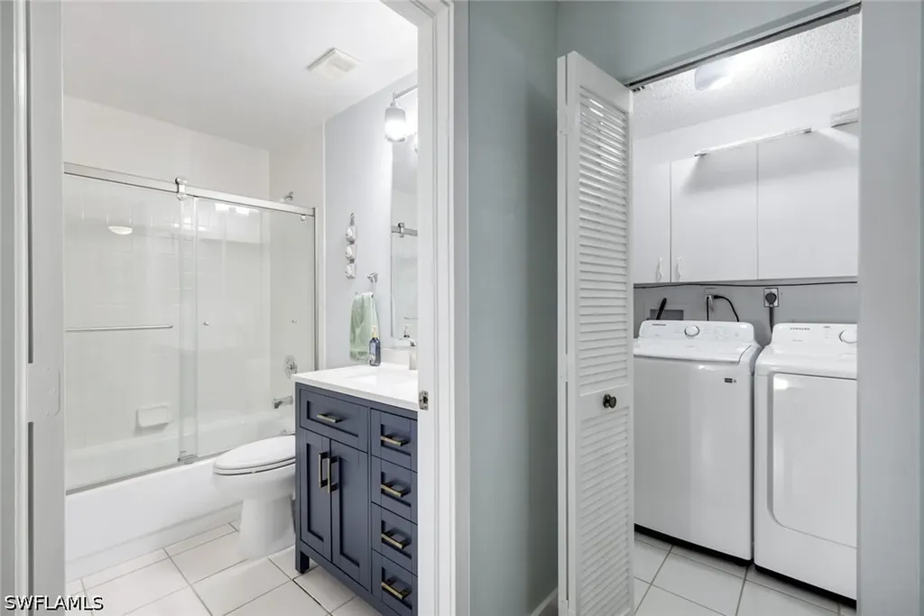 810 New Waterford Drive Naples FL 34104