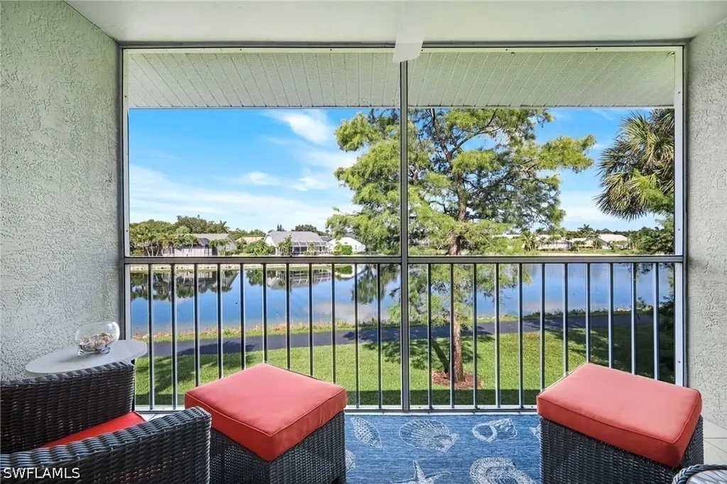 810 New Waterford Drive Naples FL 34104