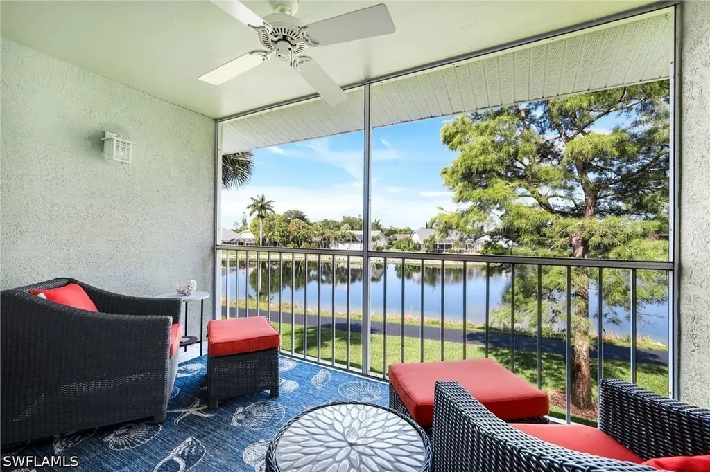 810 New Waterford Drive Naples FL 34104