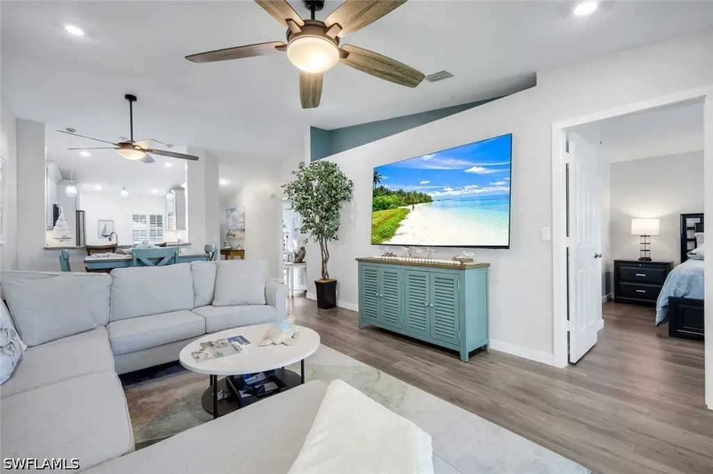 810 New Waterford Drive Naples FL 34104