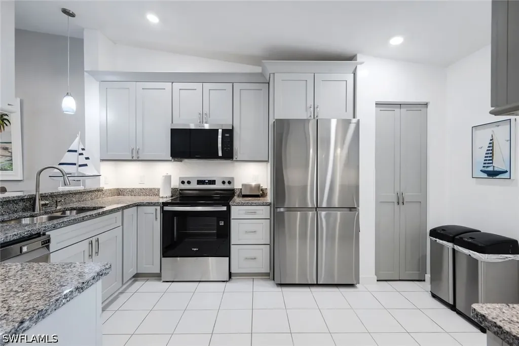 810 New Waterford Drive Naples FL 34104