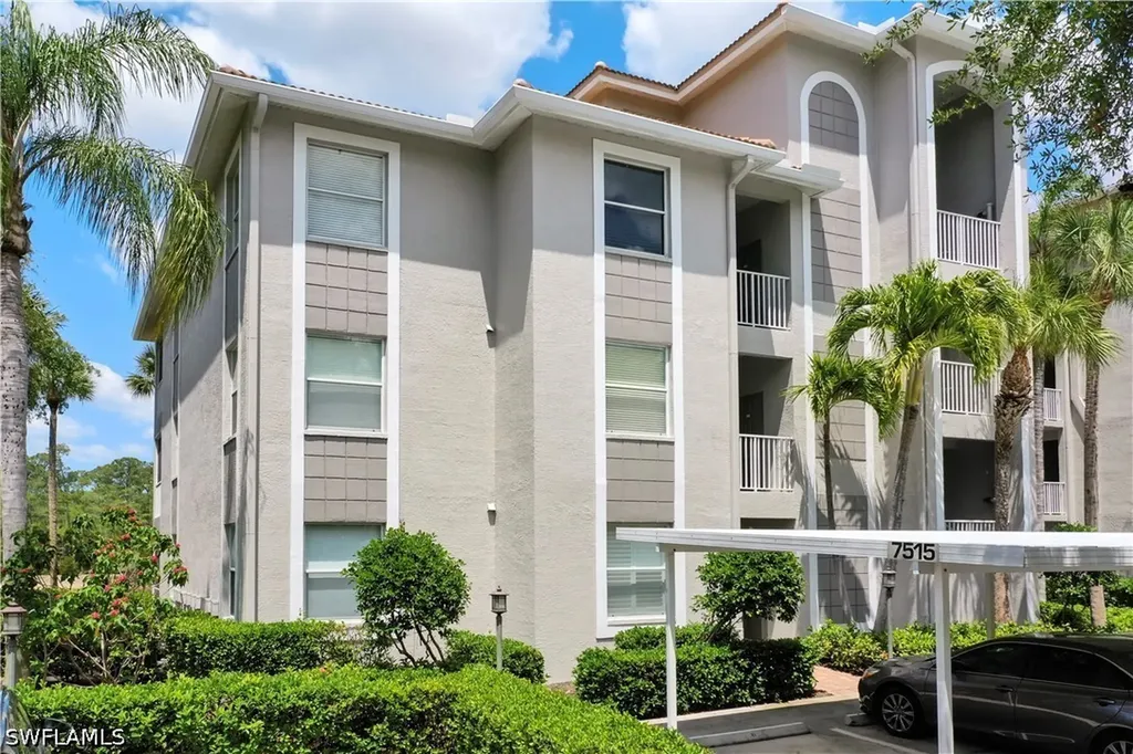 7515 Stoneybrook Drive Naples FL 34112