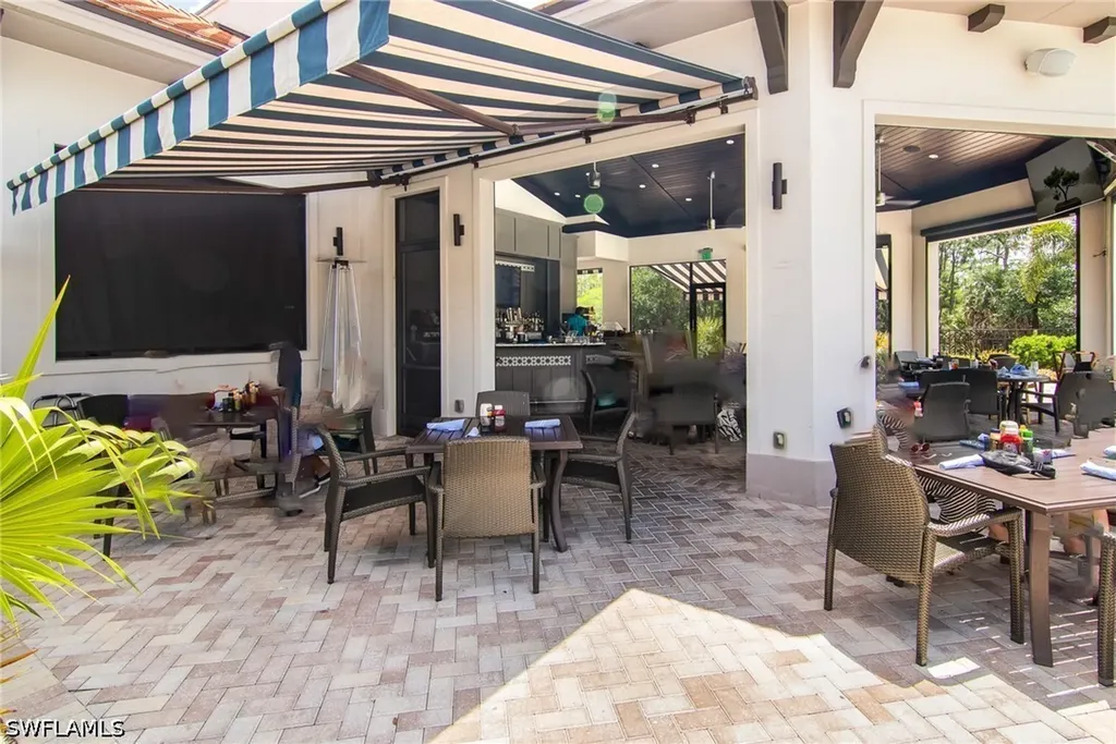 7515 Stoneybrook Drive Naples FL 34112