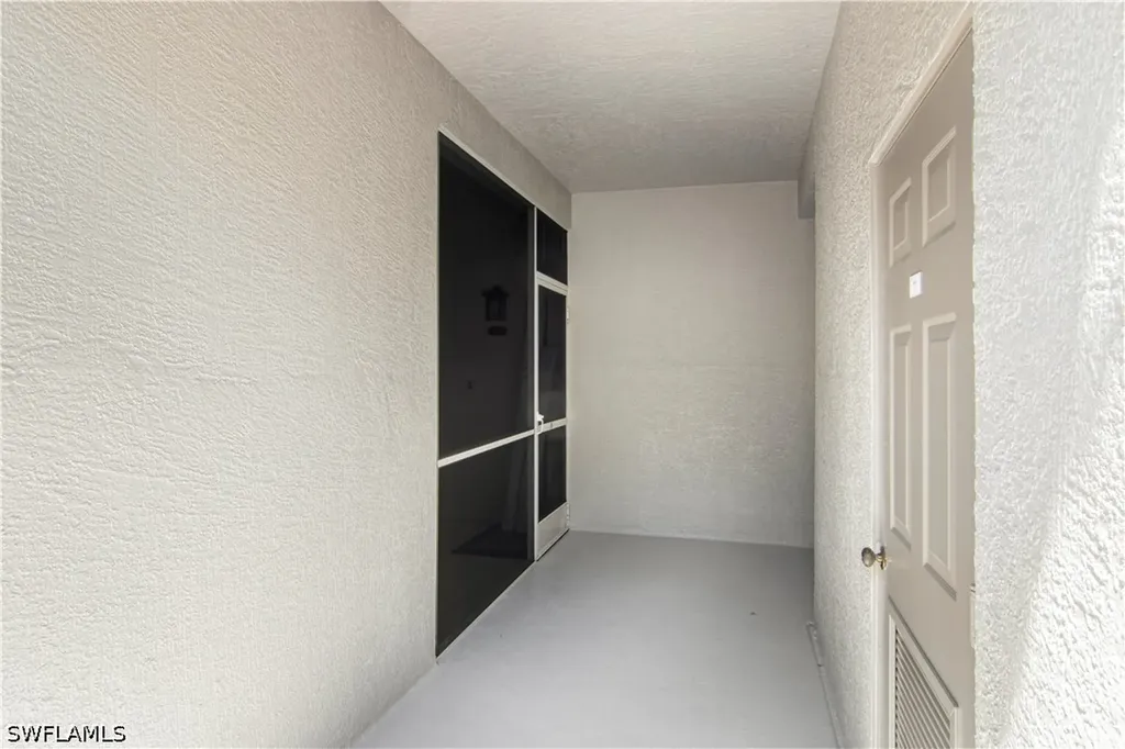 7515 Stoneybrook Drive Naples FL 34112