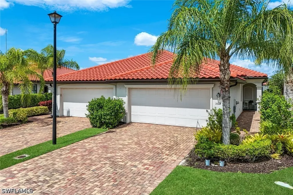1427 Oceania Drive S Naples FL 34113