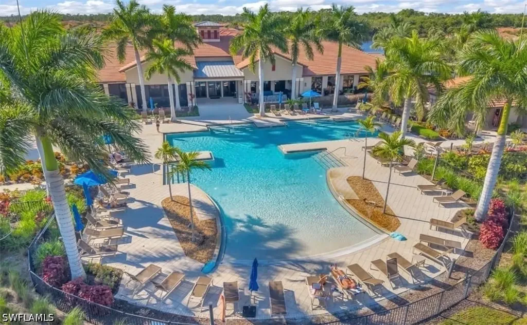 1427 Oceania Drive S Naples FL 34113