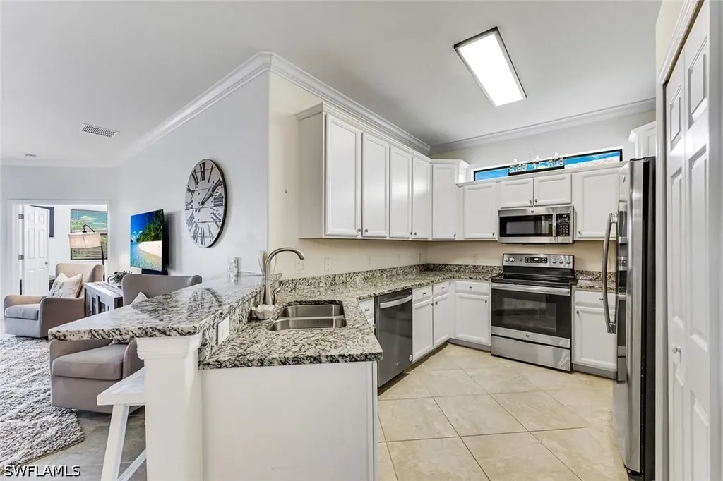 1427 Oceania Drive S Naples FL 34113